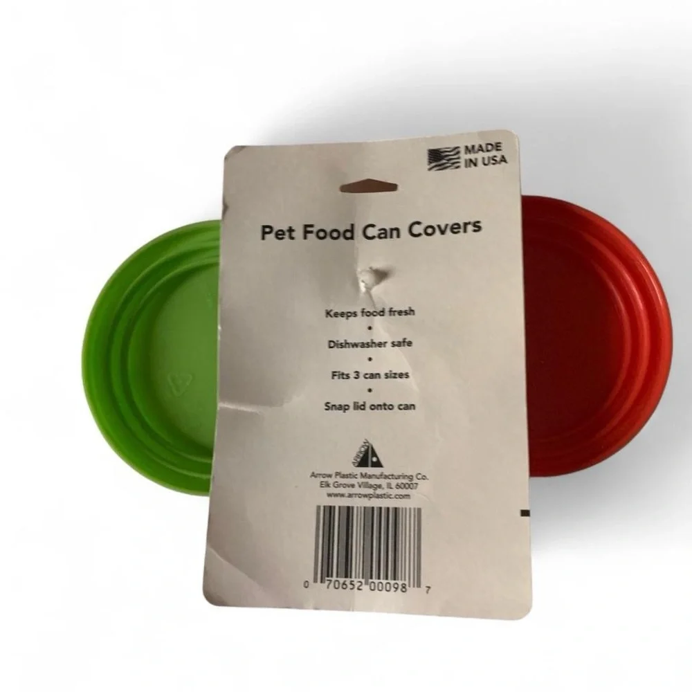 Pet Food Can Covers - Red and Green